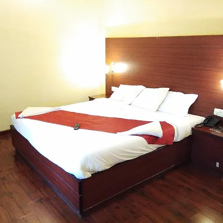 Berry Hills Resort Udagamandalam Exterior photo